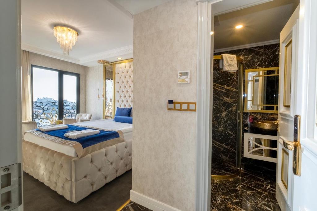 The Suite Hotel